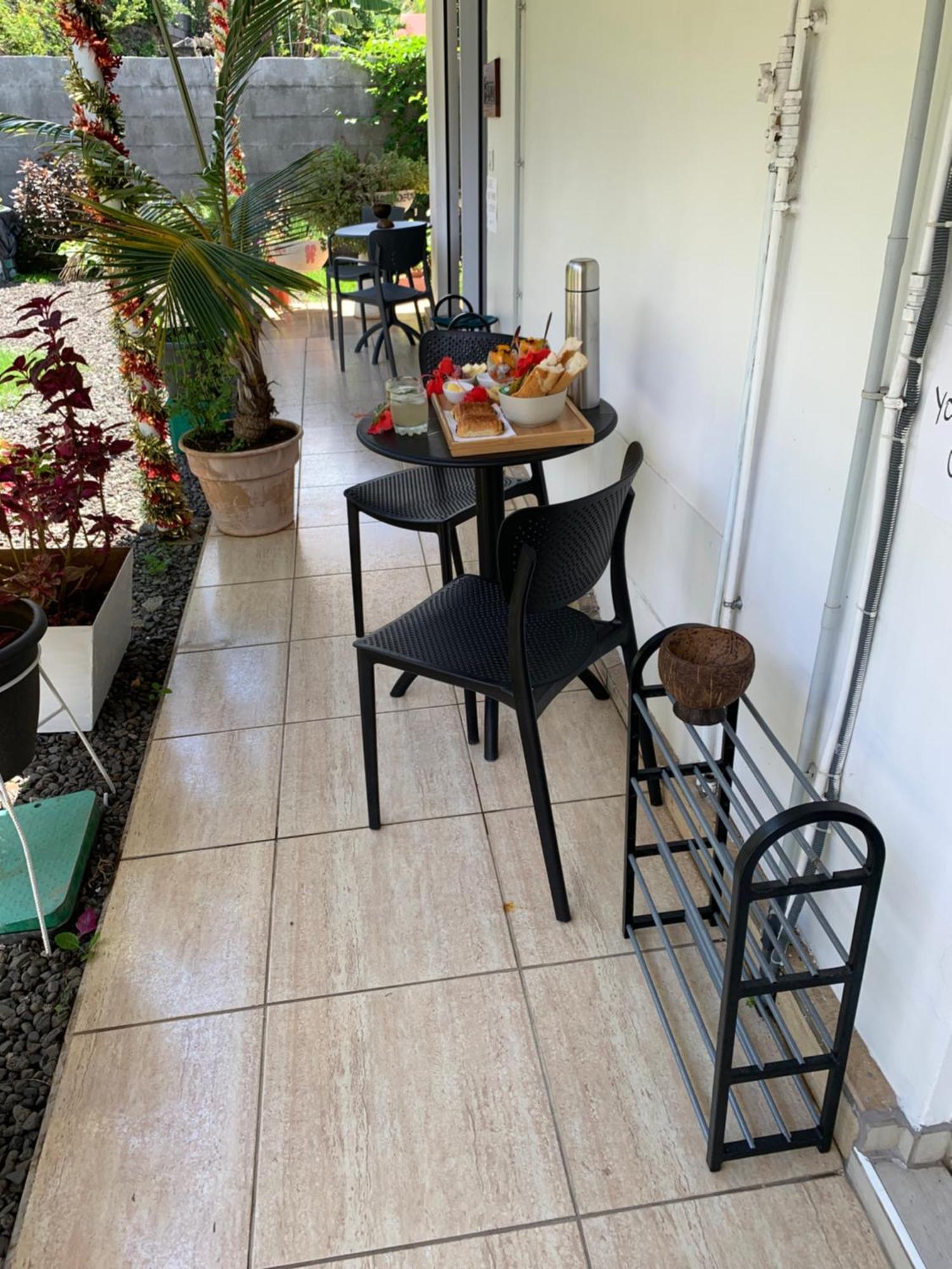 A Tomo Mai Homestay, Close To Airport, Private Bathroom Free Parking And Wifi With High Connection And Breakfast Optional Faaa Exterior photo