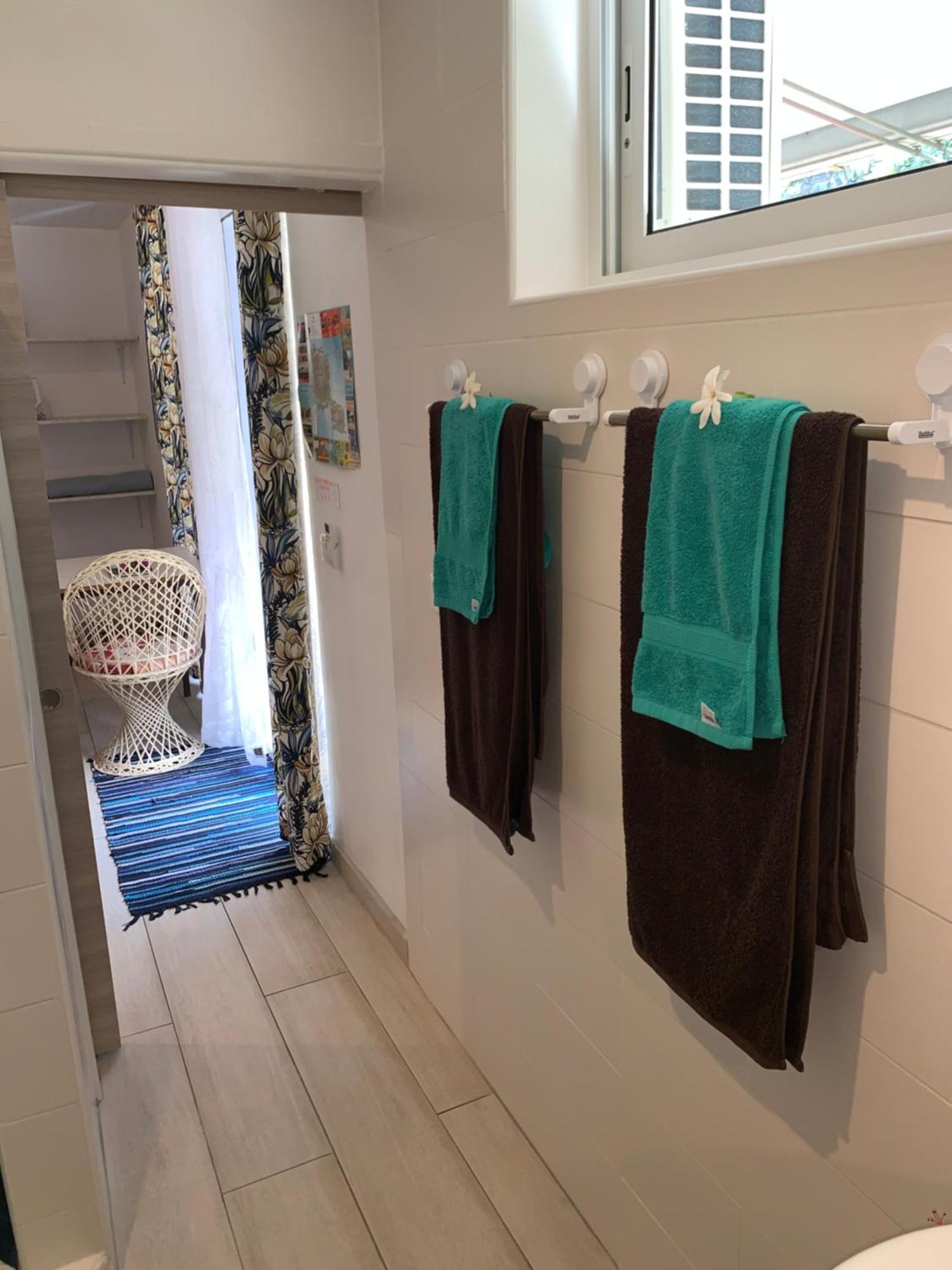 A Tomo Mai Homestay, Close To Airport, Private Bathroom Free Parking And Wifi With High Connection And Breakfast Optional Faaa Exterior photo